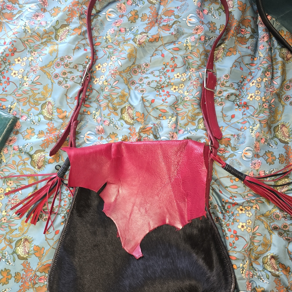 Stylish Red and Black Leather Western Shoulder Bag